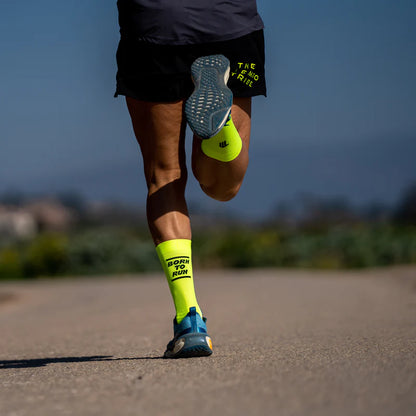 Chaussettes running SPORCKS born to run jaune